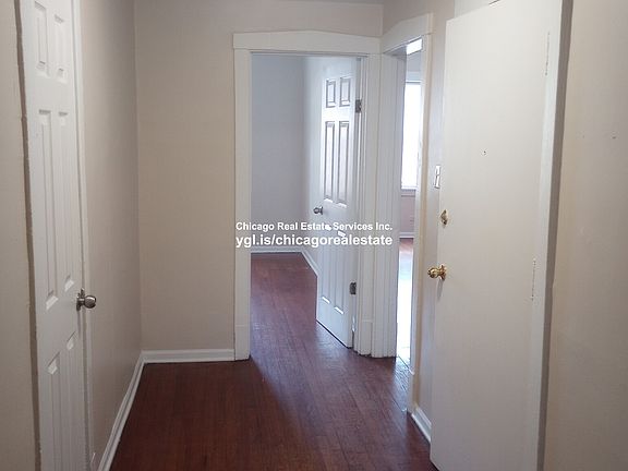 5th image of 3749 W Sunnyside Ave