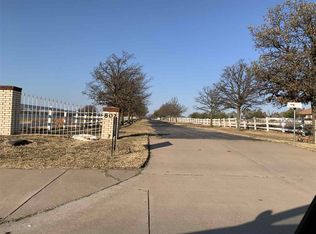 802 NW 82nd St, Lawton, OK 73505