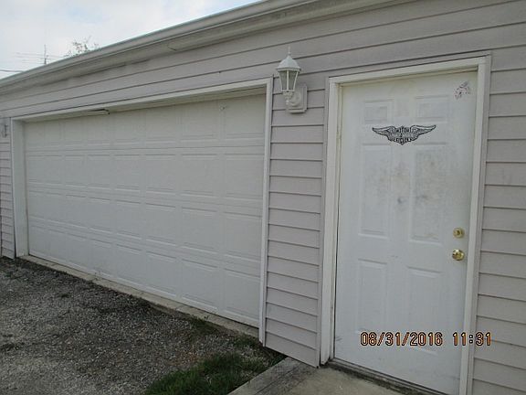 4th image of 5910 Monona Dr