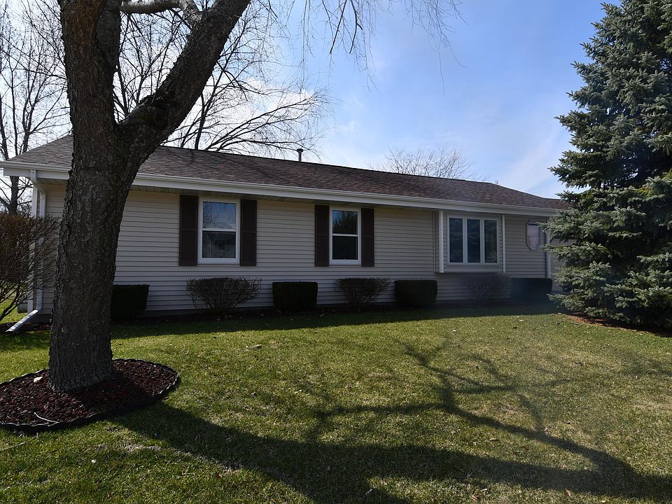 1st image of 422 Sheridan Dr