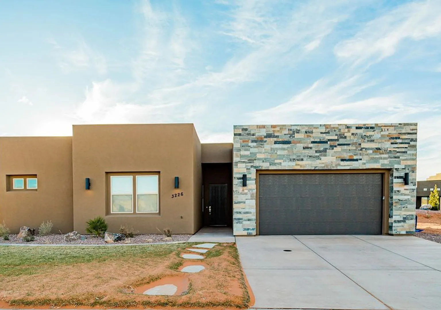 4 Bedroom Partially Furnished Home Close to Sand Hollow!! — Photo 1