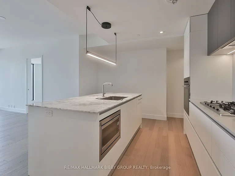 1414 Bayview Ave #304 — Photo 8