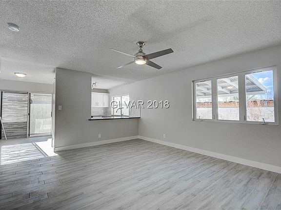 4th image of 6250 Craigmont Ave