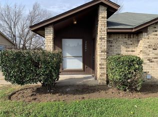 2400 Monte Carlo Dr, Arlington, TX 76015