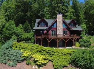95 Phoenix Way, Waynesville, NC 28785