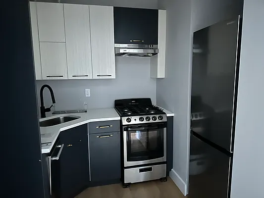 Rented by Peter R. Hungerford, LREB | media 16