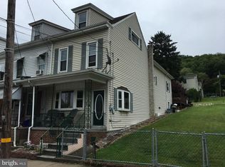 230 E Bacon St, Pottsville, PA 17901