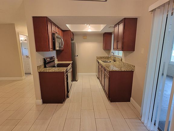 4th image of 10206 Belgrove Pl