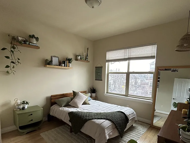 1700 N Emerson St — Photo 12