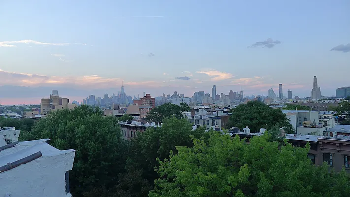 Sold by RES New York | media 13