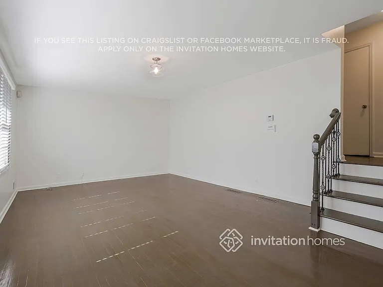 2372 Oakridge Ct — Photo 4