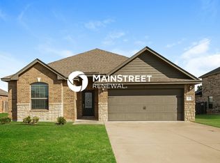 421 E Mobile Ter, Mustang, OK 73064