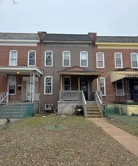 2843 W Garrison Ave #2 — Photo 5