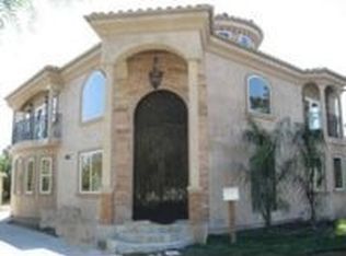 9042 Irwingrove Dr, Downey, CA 90241