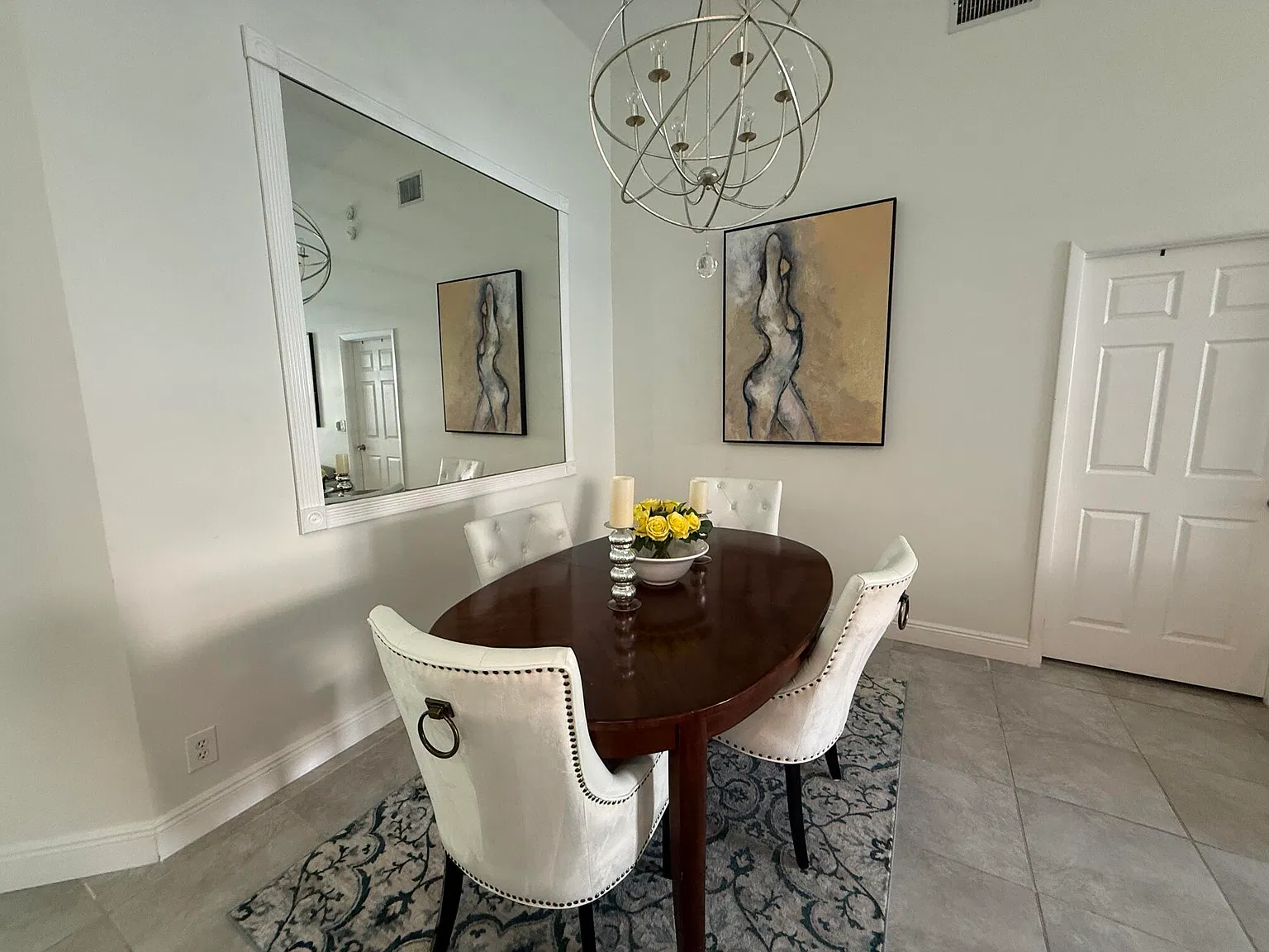3 bed, 2.0 bath, 1801 sqft, $5,900 — Photo 3