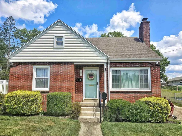 314 Pennsylvania Ave, Bridgeport, WV 26330