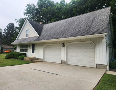 1370 Avonia Rd, Fairview, PA, 16415