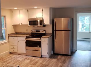 34 Pond St APT 3, Salem, NH 03079