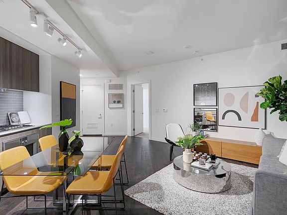 3rd image of 1000 3rd St Unit 813