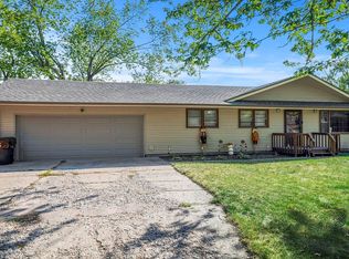 1973 Will James Rd, Rockford, IL 61109