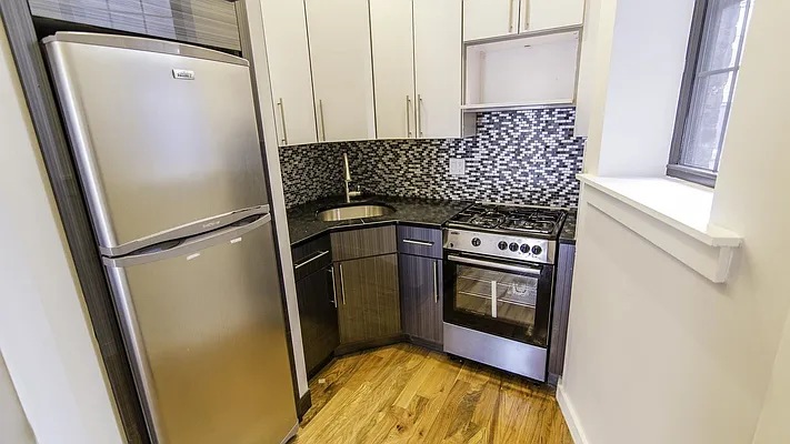 Rented by Nooklyn NYC LLC | media 13