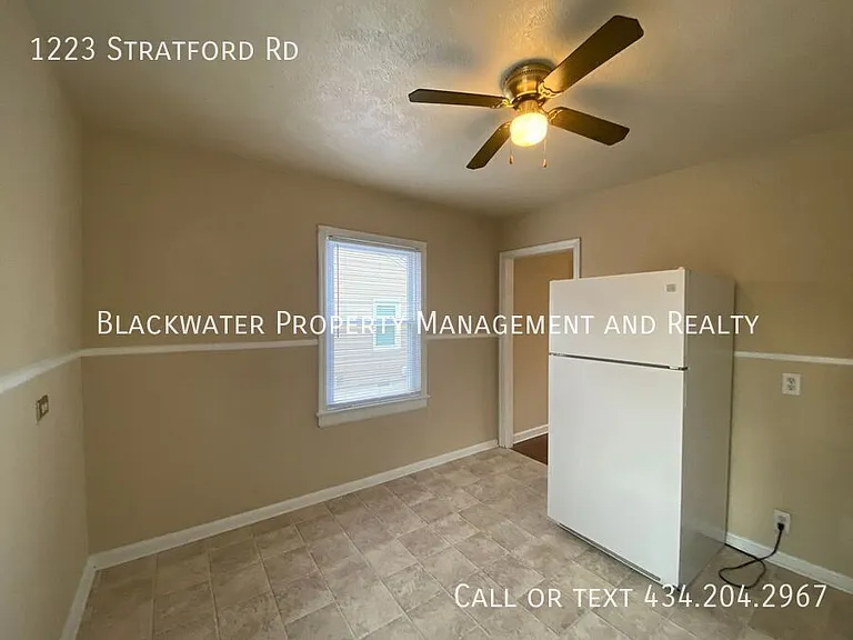 1223 Stratford Rd — Photo 3