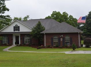 118 Serene Meadows Dr, Hattiesburg, MS 39402