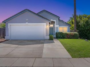 8848 Four Seasons Dr, Elk Grove, CA 95624