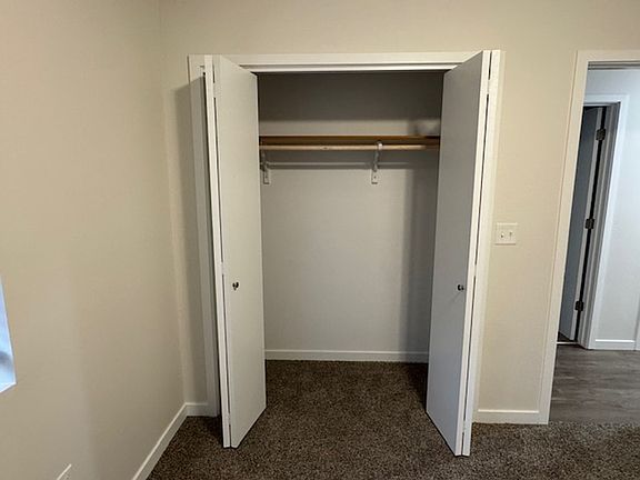5th image of 1404-1752 Peach St #1510