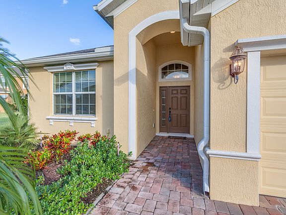 5th image of 3637 Hollisten Cir
