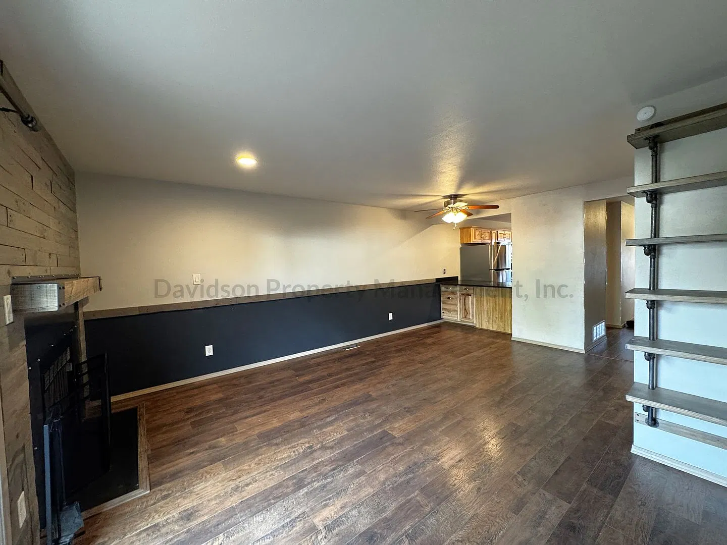 Cozy Updated 2 Bedroom Townhouse Near UCCS — Photo 4