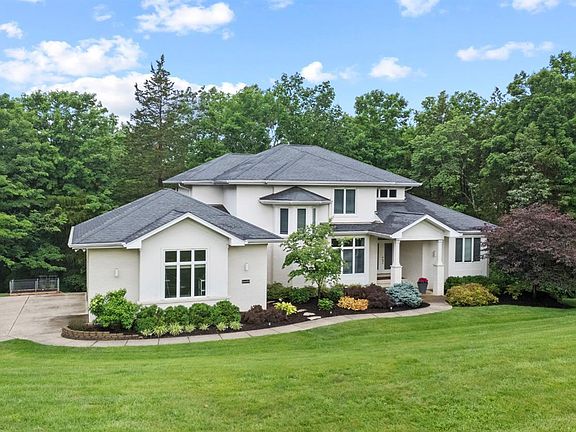 5th image of 11493 Deer Trace Ln