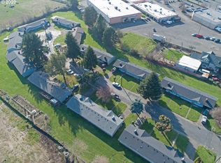 1081 Dunn Ct, Woodburn, OR