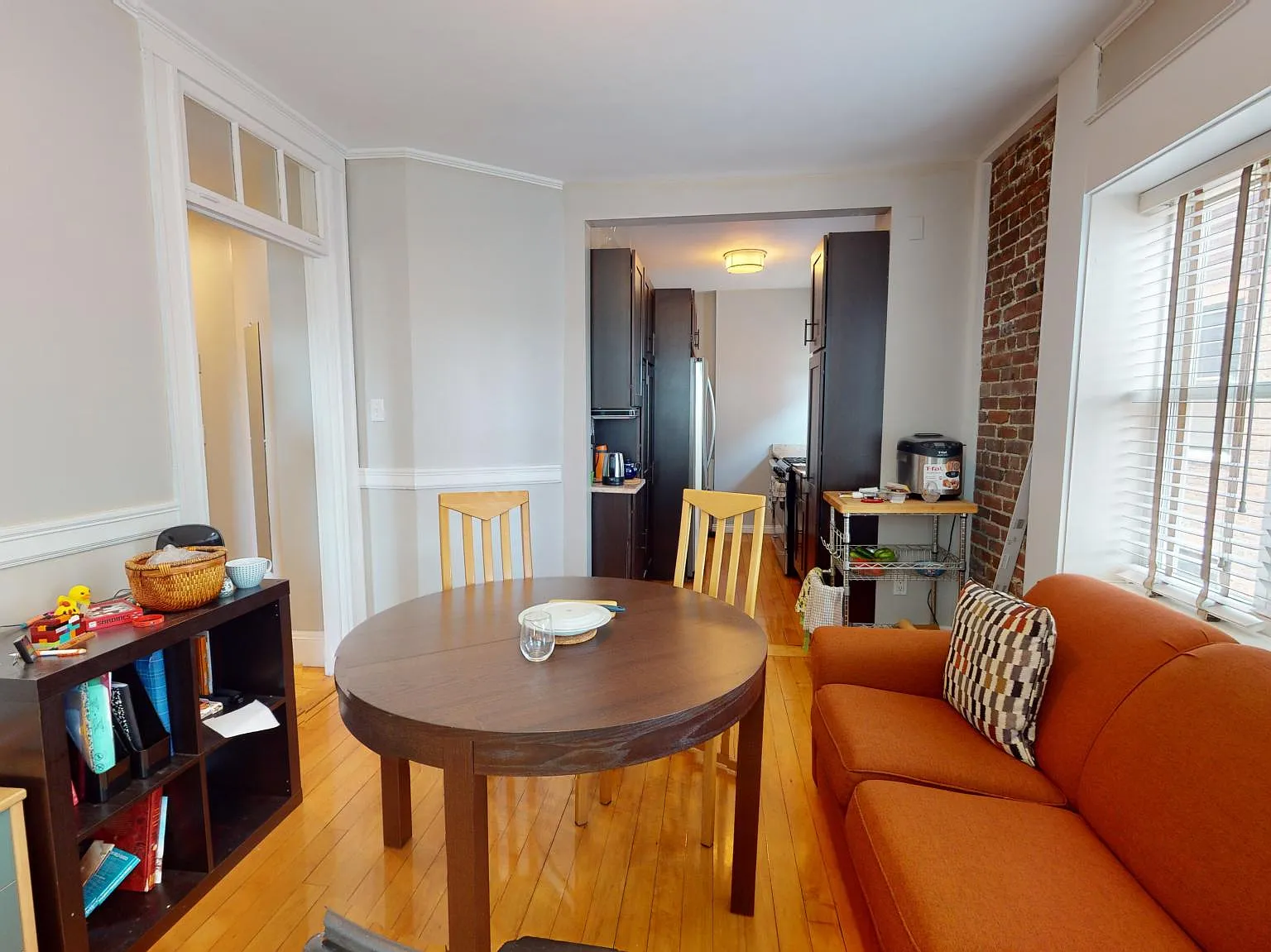3 bed, 800 sqft, $2,850 — Photo 4