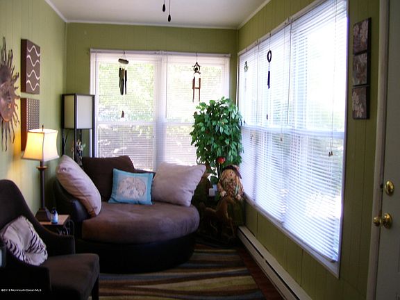 4th image of 265 Laurel Place #C