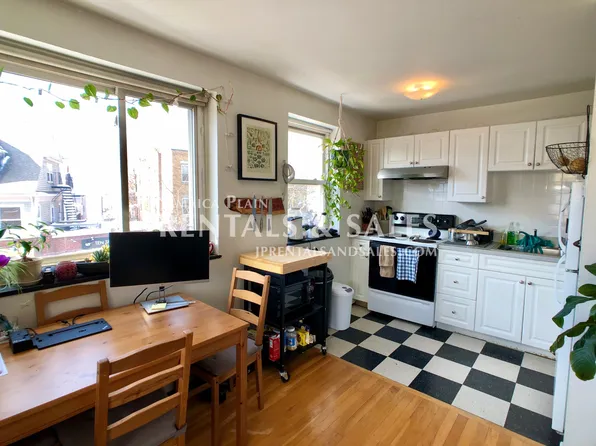 594 Centre St, Jamaica Plain, MA