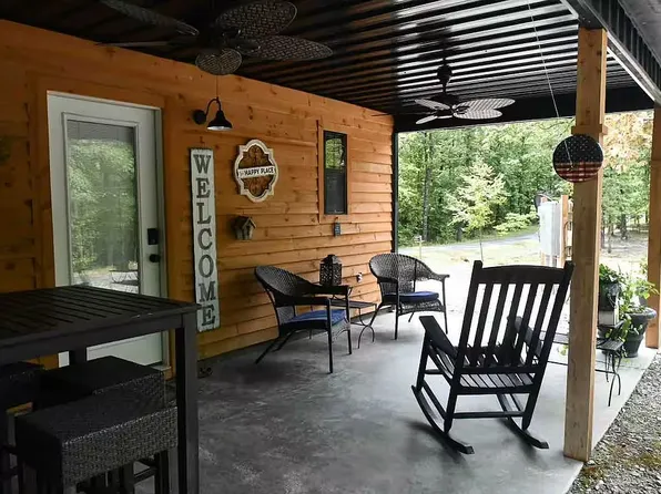 77 Crestwood Dr, Mount Ida, AR 71957