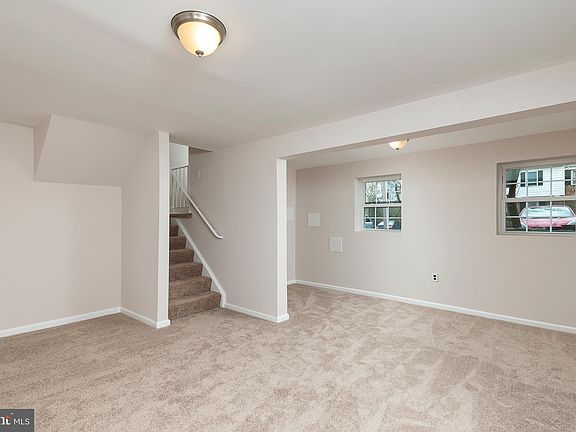 4th image of 612 Northcliffe Dr