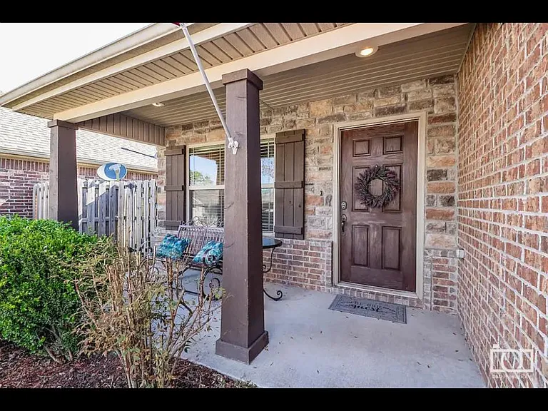 2670 N Barcelona Ave — Photo 5