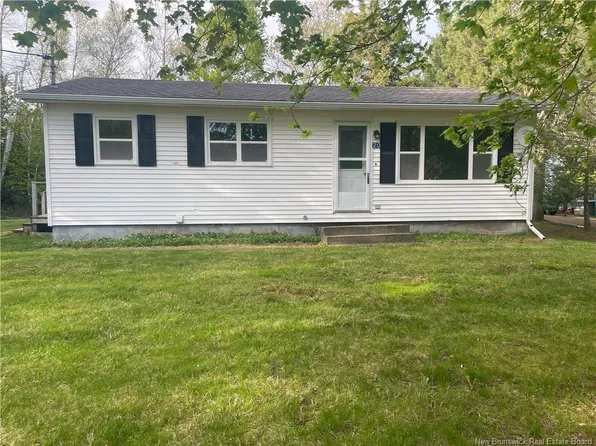 20 Balser Pl, Sackville, NB E4L 3C9