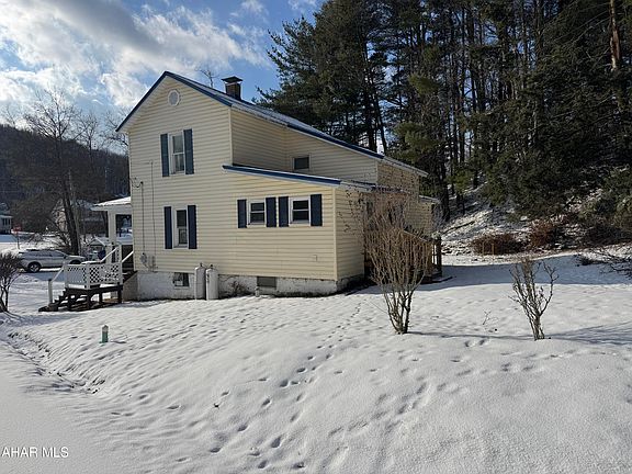 2nd image of 1786 Empire Ave