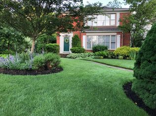 3554 Glencairn Rd, Shaker Heights, OH