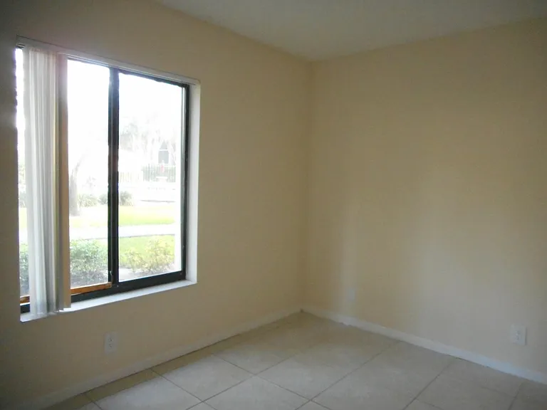 202 Foxtail Dr #F1 — Photo 7