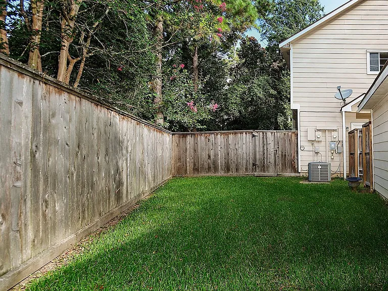 35 S Avonlea Cir — Photo 24