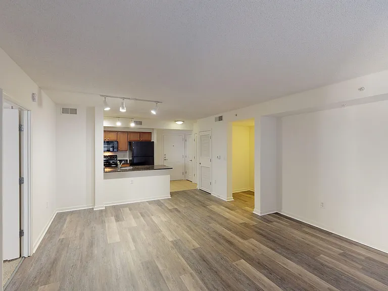 1301 Thomas Circle — Photo 111