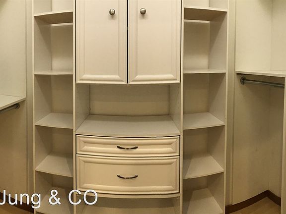 4th image of 821 Jackson St APT 2