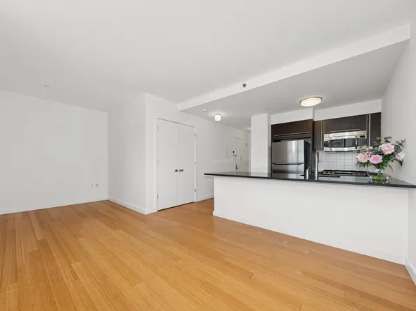 317 E 111th St #1A, New York, NY 10029