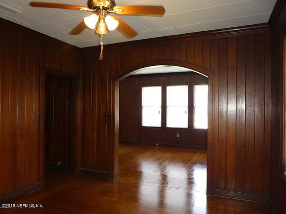 3rd image of 4253 Saint Johns Ave