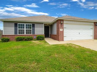 12809 E 67th St N, Owasso, OK 74055