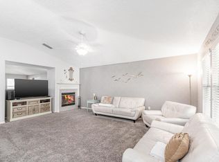 2363 Rusty Lakes Ln, Jacksonville, FL 32221